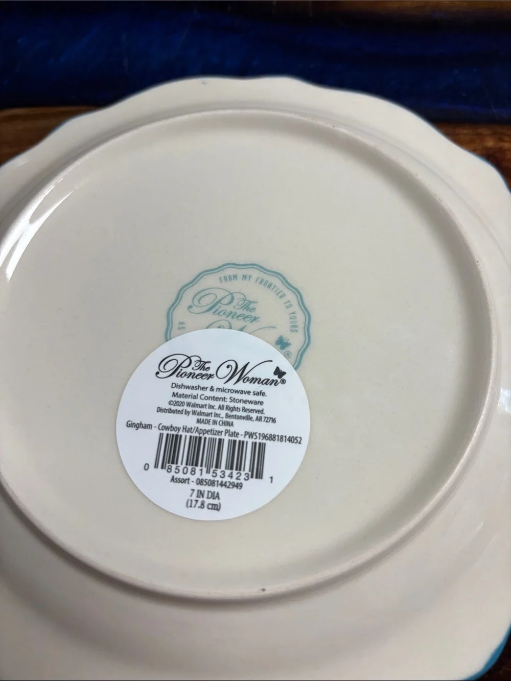 The Pioneer Woman Turquoise Check Scalloped Ceramic Plate with Cowboy Hat
